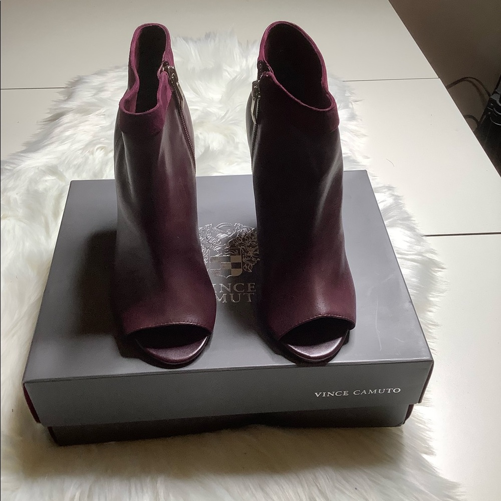 Vince Camuto VO-Kevita